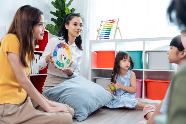 caucasian-beautiful-woman-teacher-teaching-lesson-kid-school-attractive-female-instructor-master-explain-educate-children-student-with-fun-activity-classroom-preschool-kindergarten